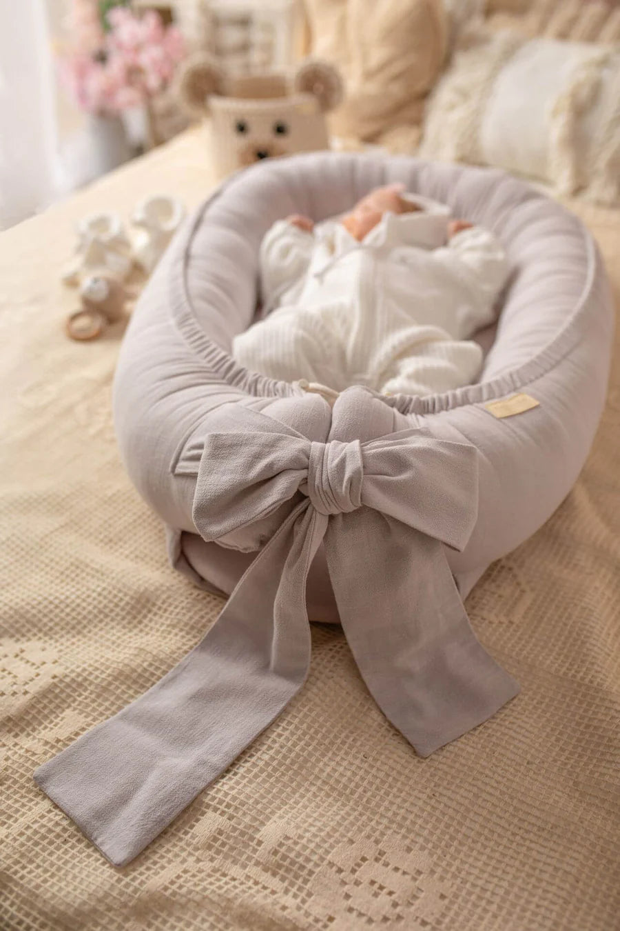 Baby Nest for Newborn. Linen BabyNest Light gray